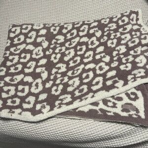 Barefoot Dreams cozychic in the wild throw
